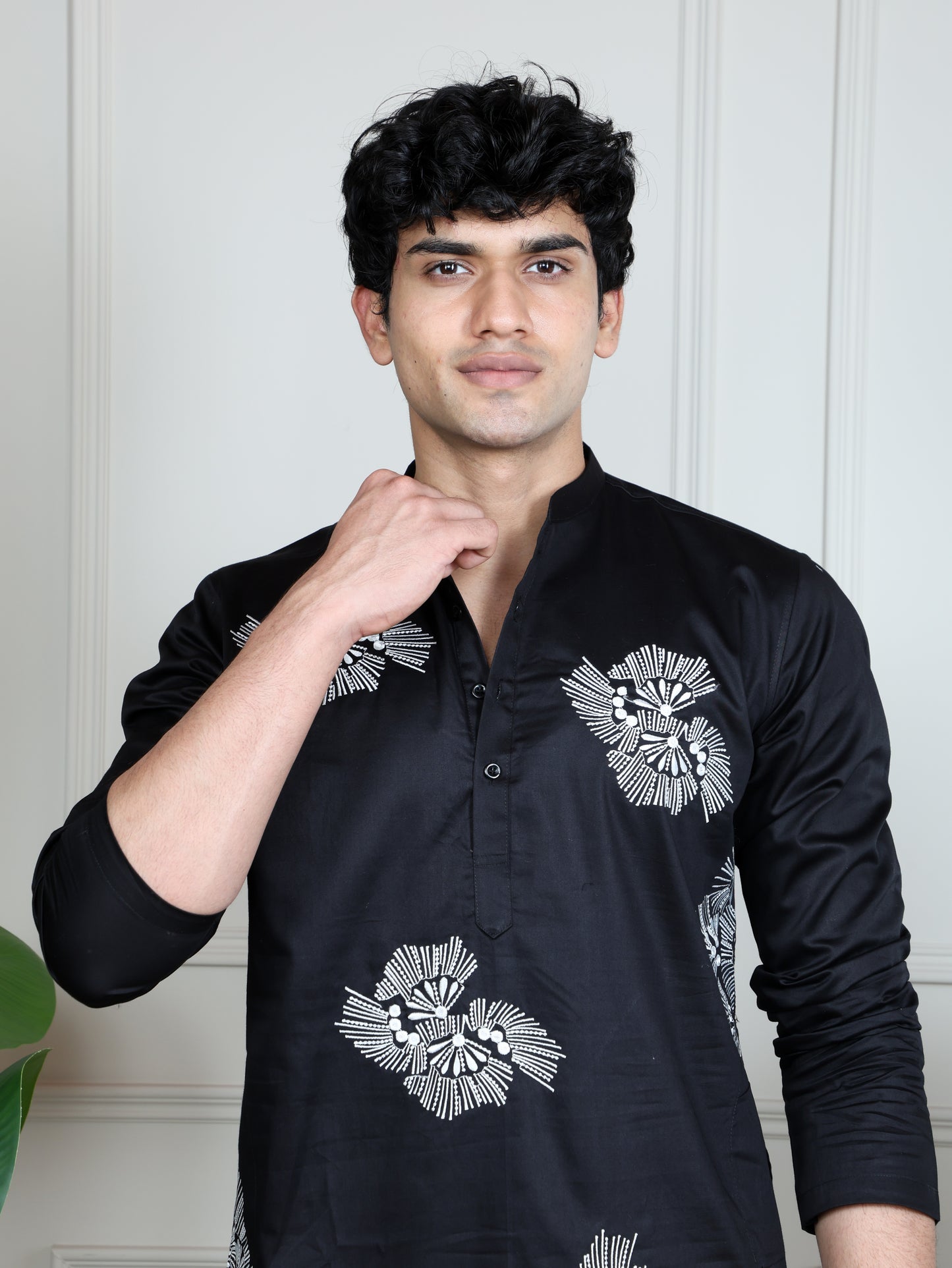 Motif Short Kurta Set-Black