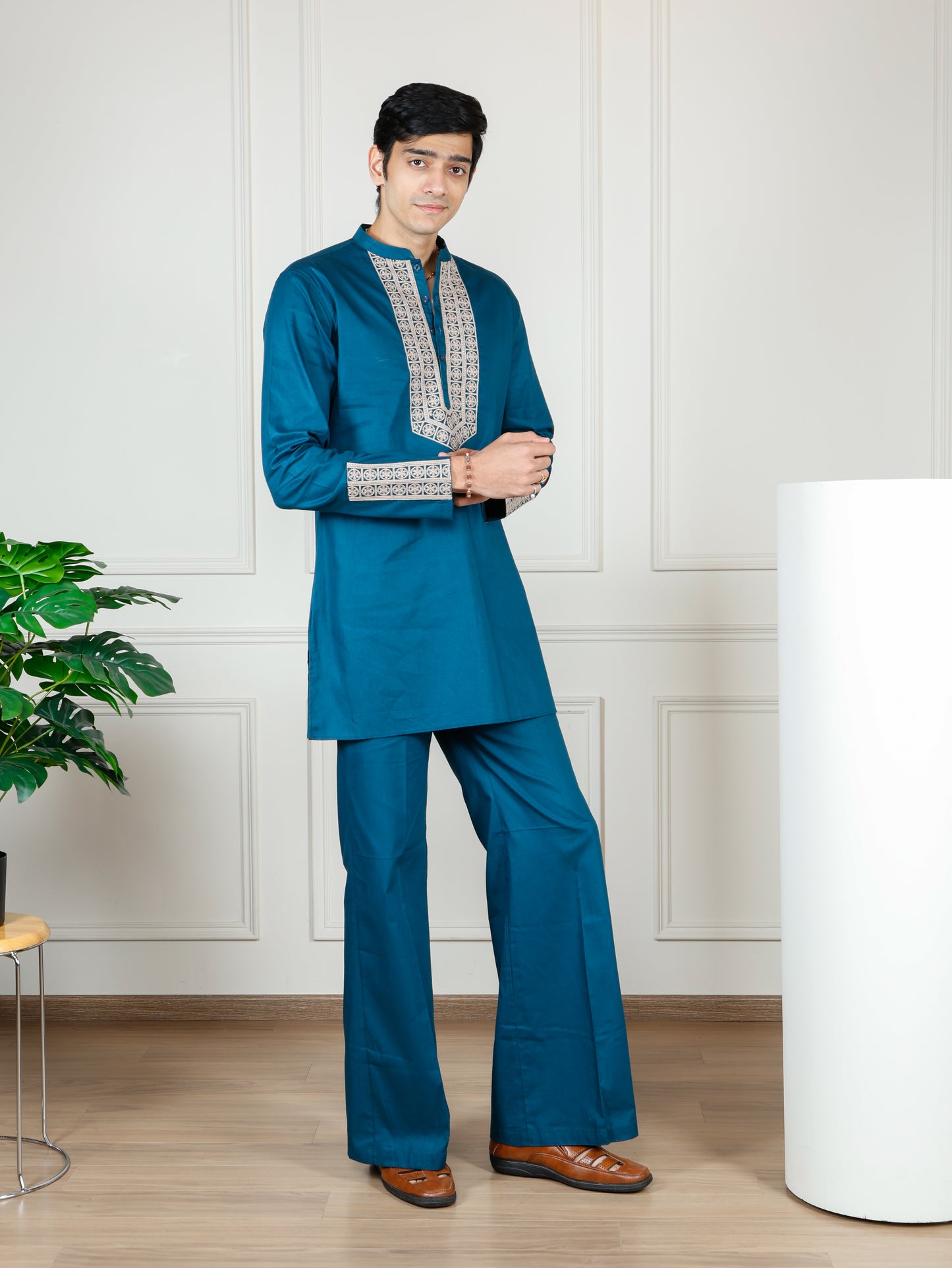 Elegant Teal Blue Men’s Kurta Set with Intricate Embroidery