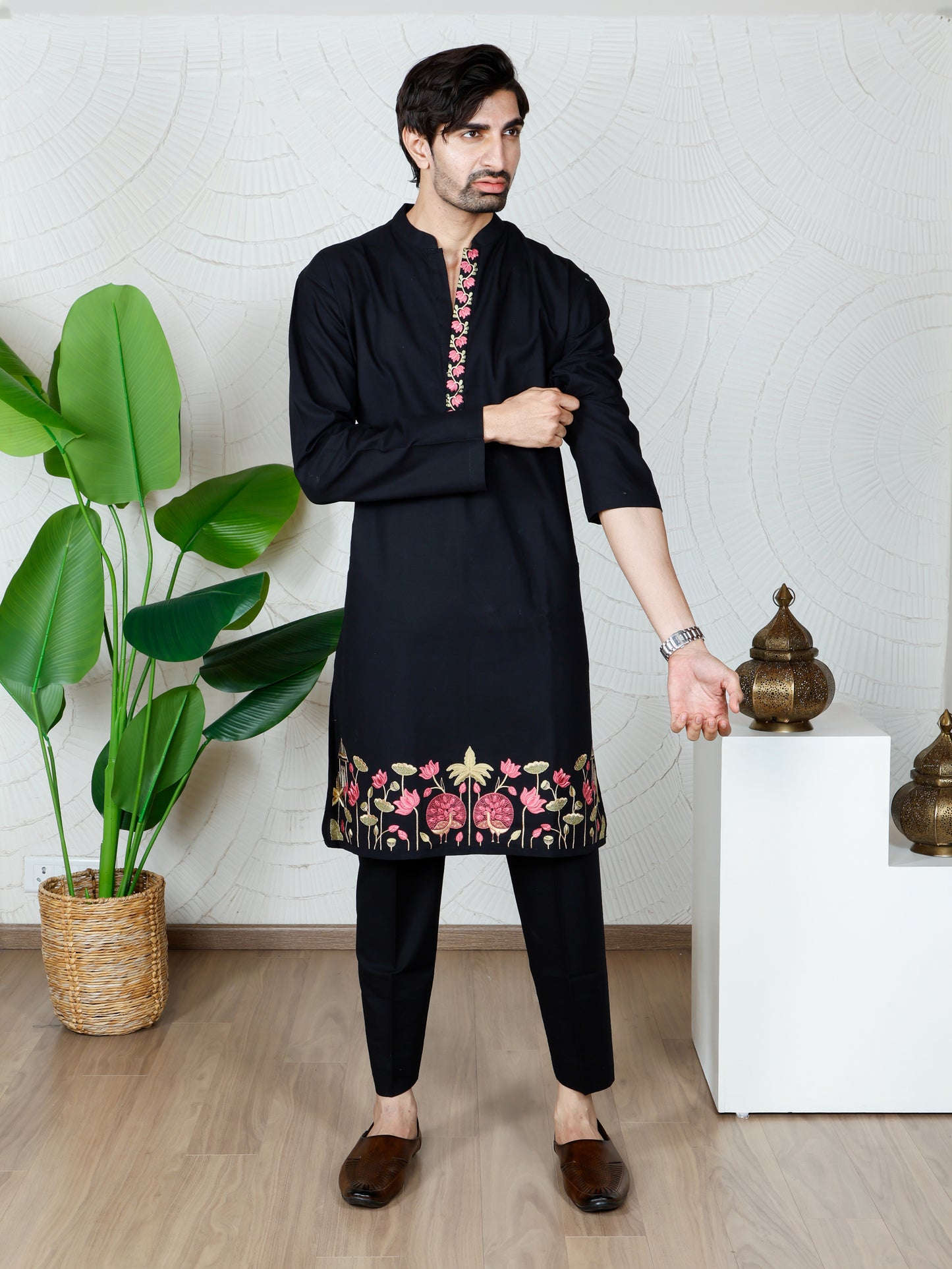 Pichwai Kurta and Pant Set-Black