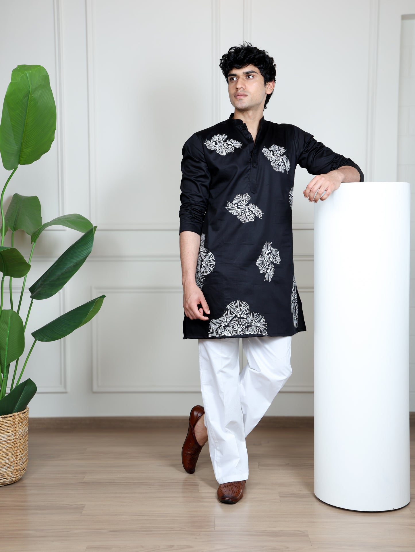 Motif Short Kurta Set-Black
