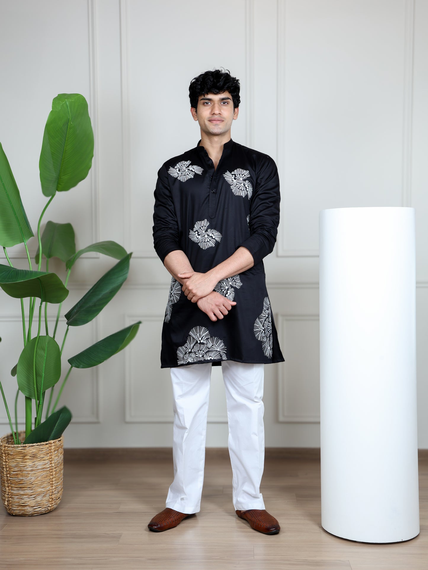 Motif Short Kurta Set-Black