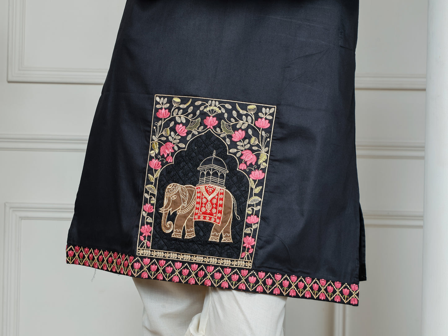 Elephant motif patckwork only kurta-Black