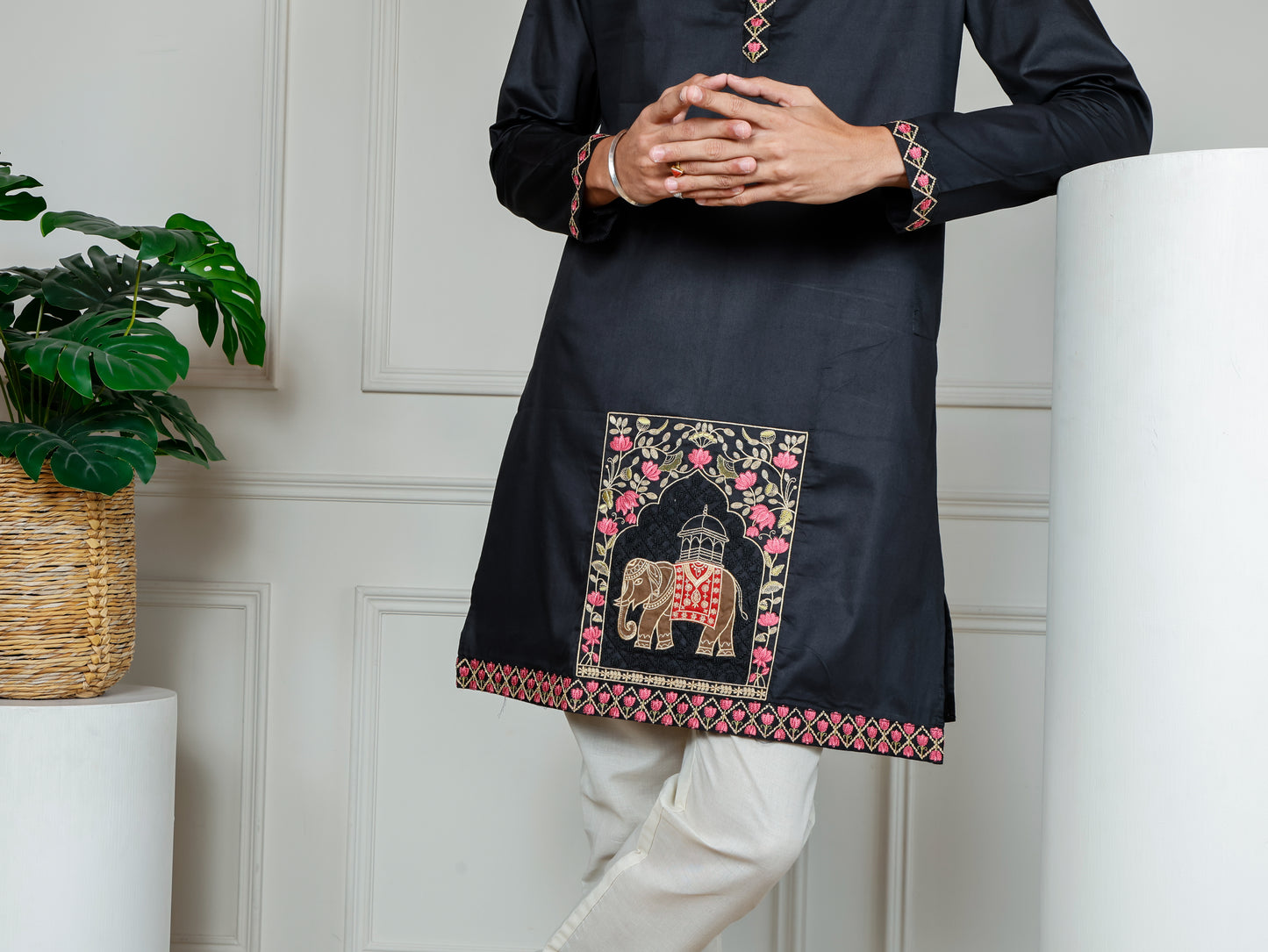 Elephant motif patckwork only kurta-Black