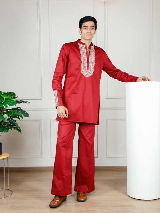 Elegant Maroon Men’s Kurta Set with Intricate Embroidery